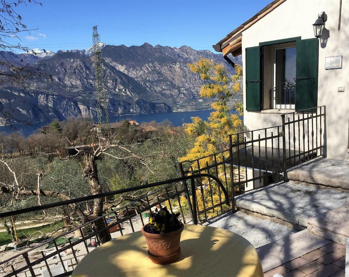 Apartamento Mansardino Malcesine Exterior foto